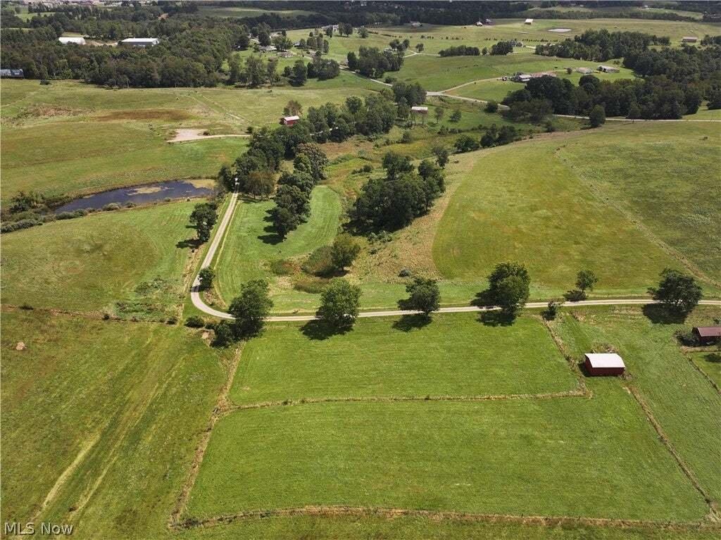 House in Lloydsville, Ohio, United States 3 - 18756003