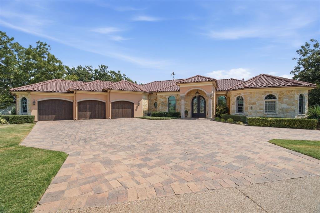 House in Granbury, Texas, United States 1 - 18758774