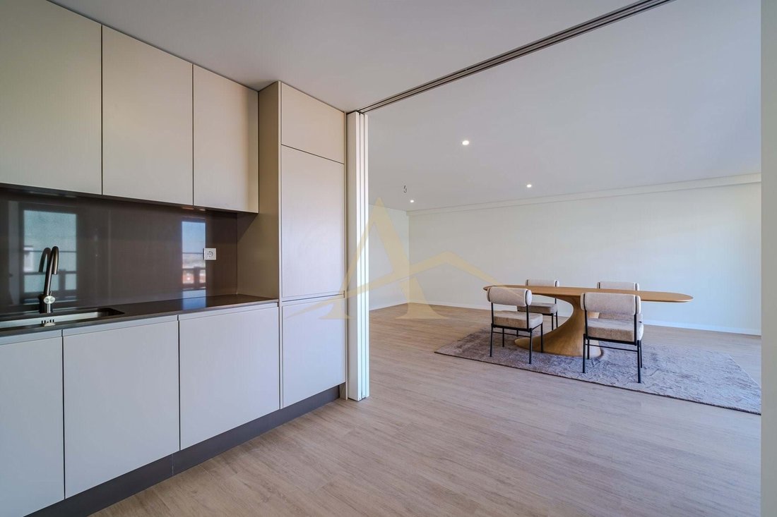 Appartement à Santa Marinha et Sao Pedro da Afurada, District de Porto, Portugal 1 - 18752905