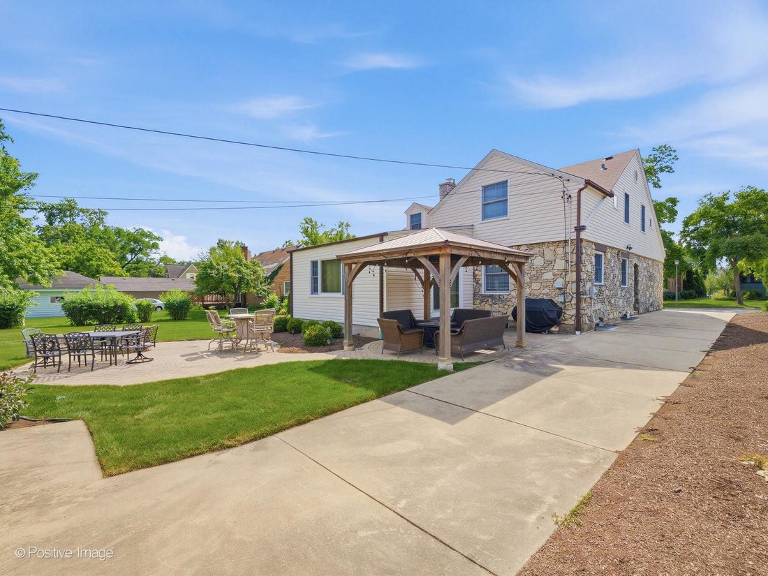 House in Elmhurst, Illinois, United States 5 - 18755243