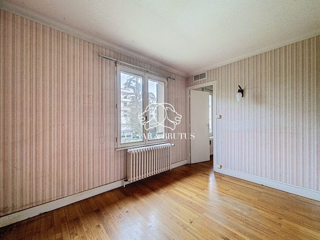House in Sainte-Foy-lès-Lyon, Auvergne-Rhône-Alpes, France 3 - 16743314