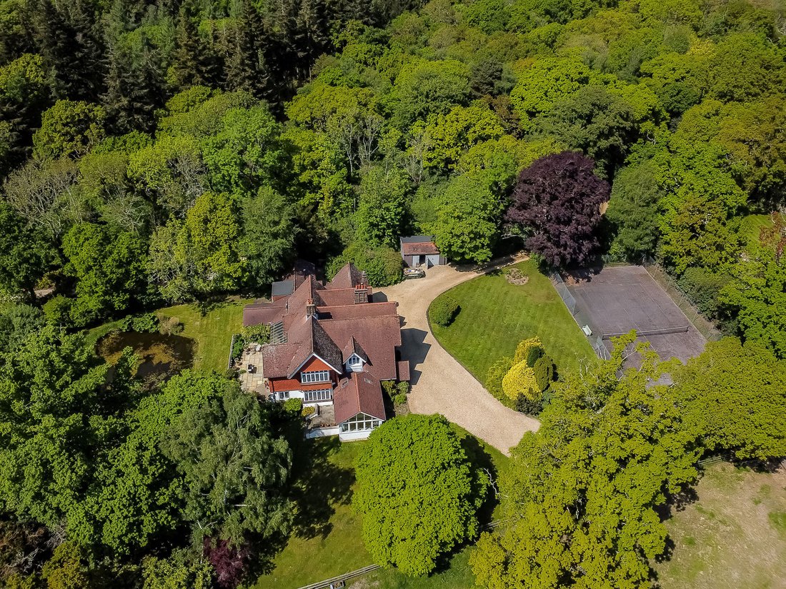 House in Beaulieu, England 3 - 18758216
