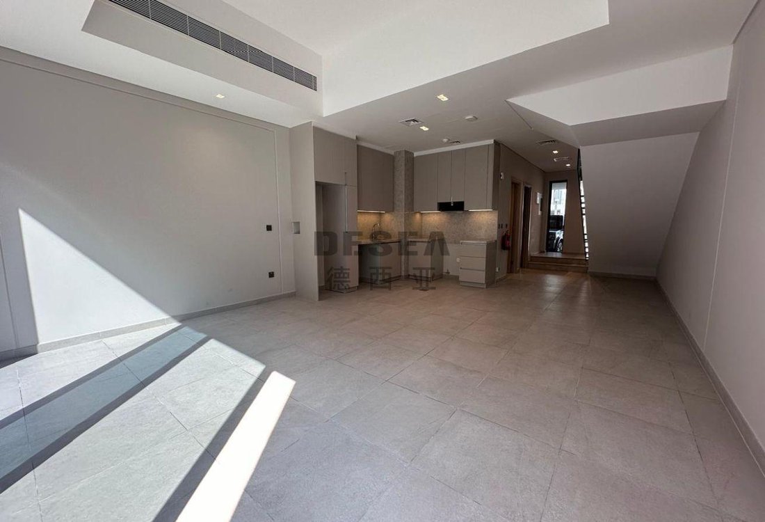 Townhouse in MBR City / Mohammed Bin Rashid City, Dubai, United Arab Emirates 2 - 18597071