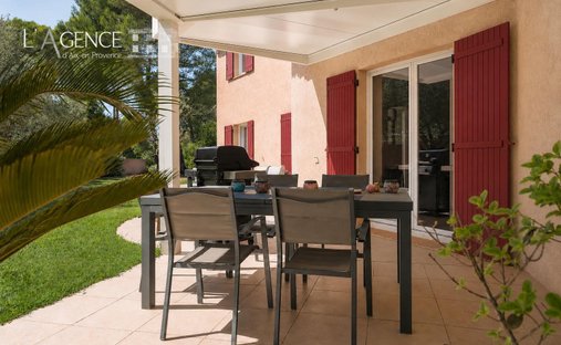 Villa en Le Tholonet, Provenza-Alpes-Costa Azul, Francia 1