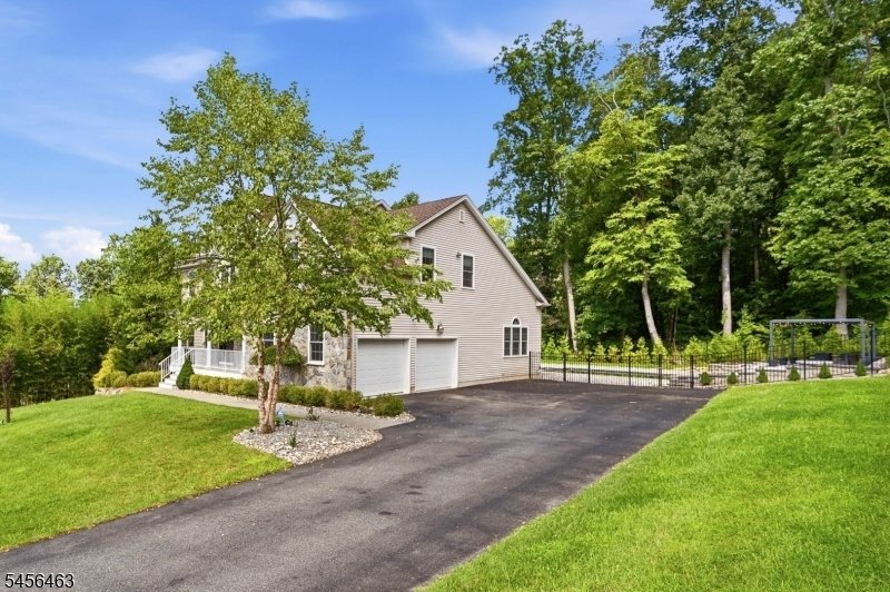 House in Mount Olive Township, New Jersey, United States 2 - 18757927