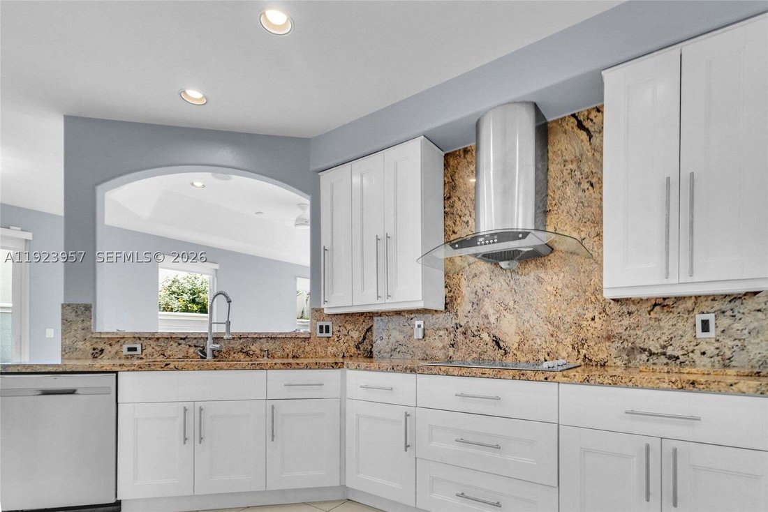 House in Hollywood, Florida, United States 5 - 16736307