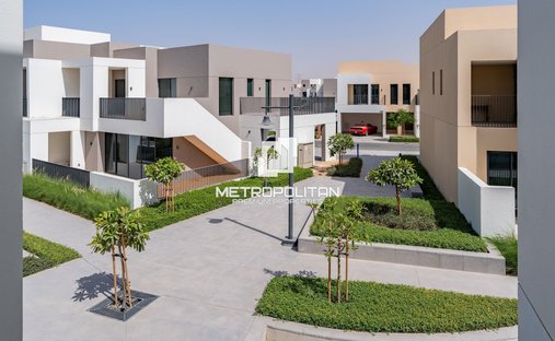 Stadthaus in Wadi Al Safa 6, Wadi Al Safa, Dubai 1