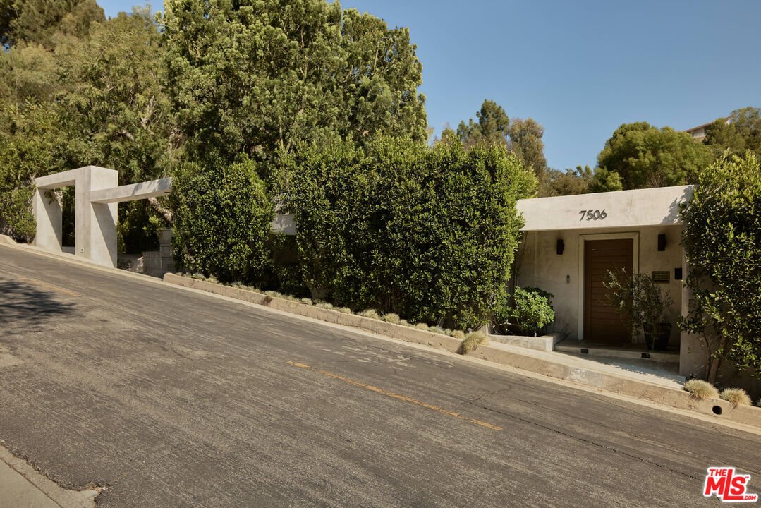 House in Los Angeles, California, United States 2 - 18747672