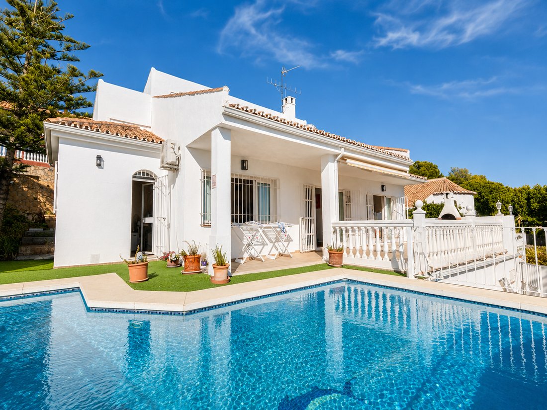 Villa in Estepona, Andalusien, Spanien 4 - 18761430