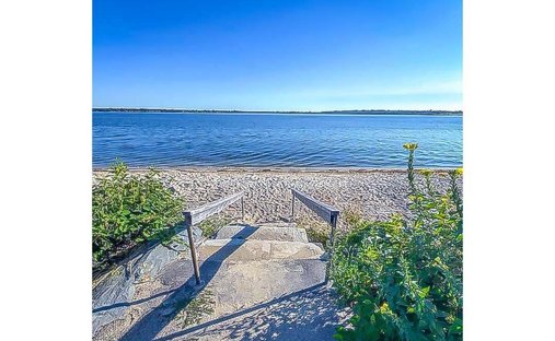 Maison à Warwick, Rhode Island, États-Unis 1