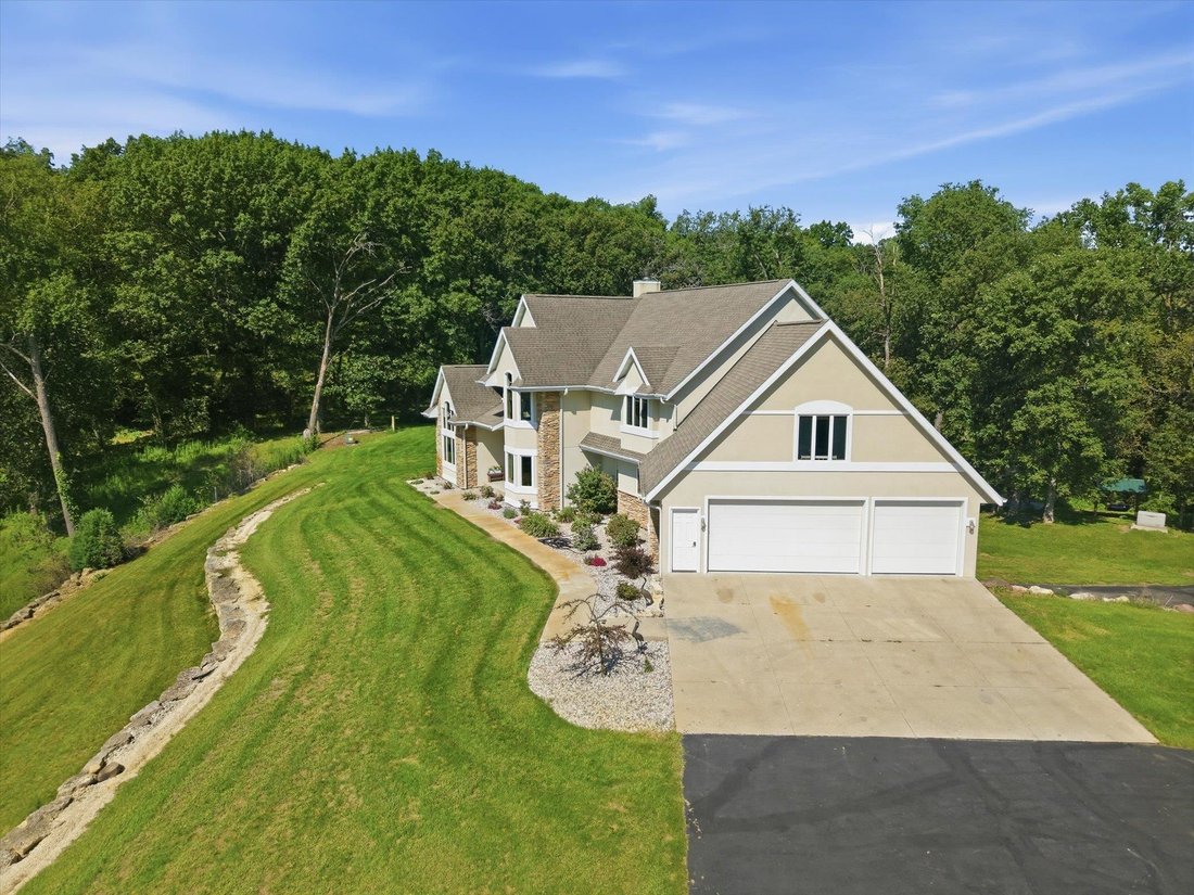 House in Whitewater, Wisconsin, United States 2 - 18748786