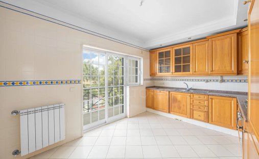 Villa in Olhalvo, Lissabon, Portugal 1
