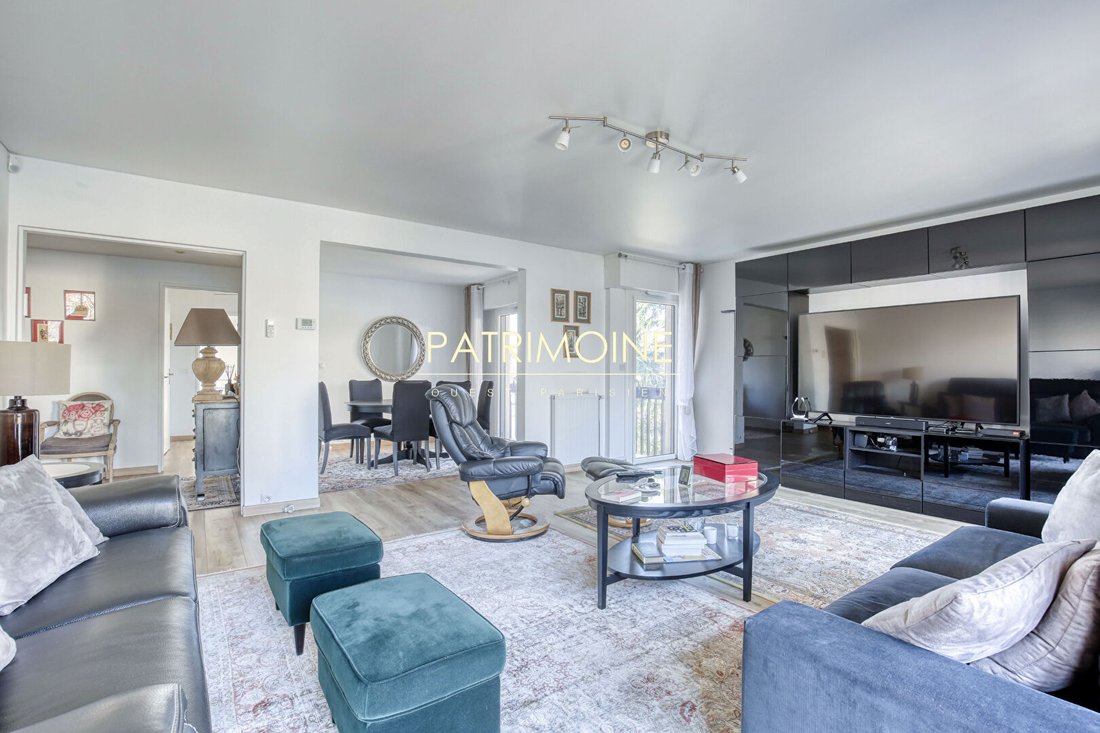 Apartment in Centre Ville-Tour du Lac, Enghien-les-Bains, France 2 - 18750278