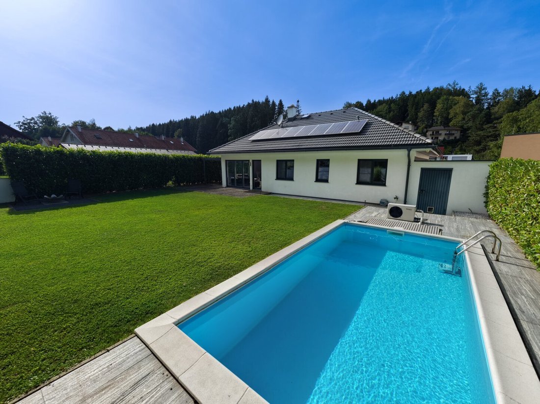 Bungalow in Seewalchen am Attersee, Upper Austria, Austria 1 - 18164085