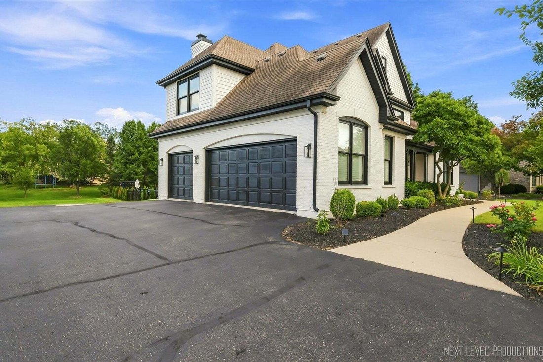 House in Campton Hills, Illinois, United States 3 - 18755917