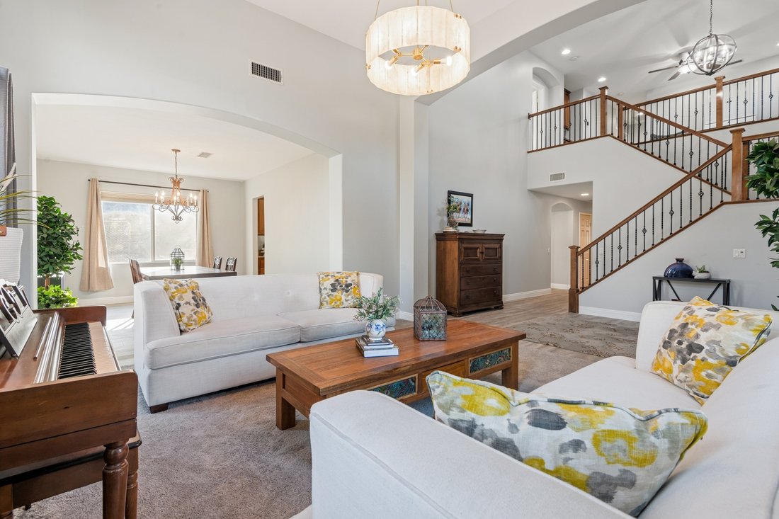 Casa en Corona, California, Estados Unidos 4 - 18751168