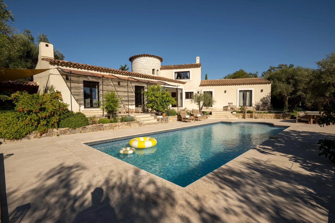 Villa in Opio, Provence-Alpes-Côte d'Azur, Frankreich 1 - 18749752