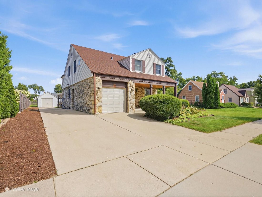 House in Elmhurst, Illinois, United States 4 - 18755243