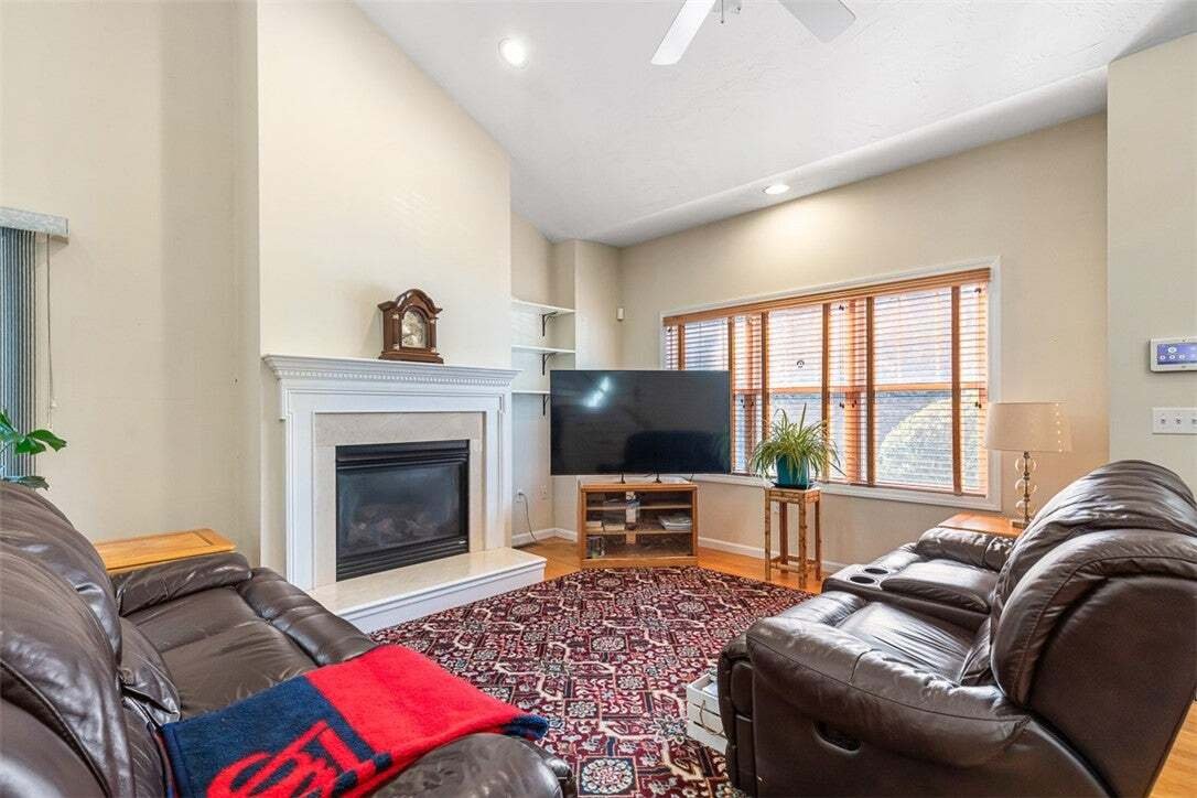 Condominio a Cumberland, Rhode Island, Stati Uniti 2 - 18760875