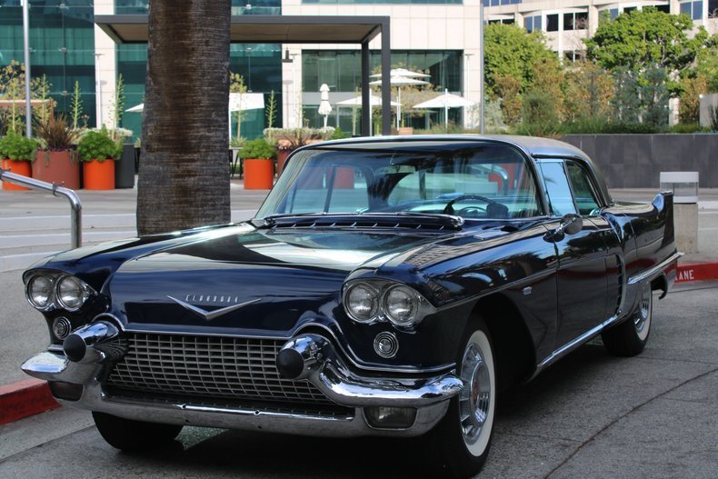 Sedan in Glendale, United States 2 - 18754346