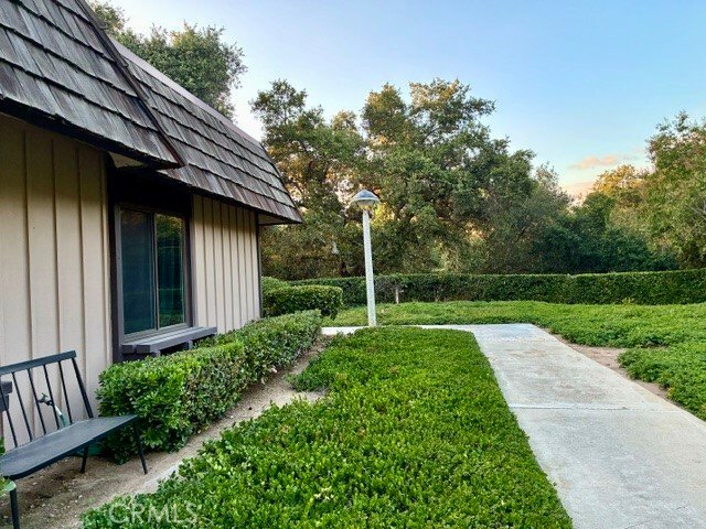 Townhouse en San Dimas, California, Estados Unidos 2 - 18208916