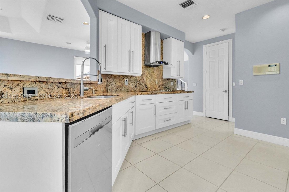 House in Hollywood, Florida, United States 4 - 16736307