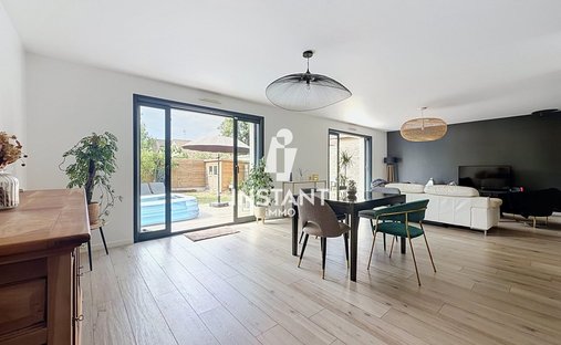 Maison à Villiers-sur-Marne, Île-de-France, France 1