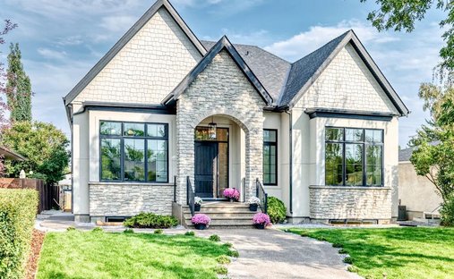 House in Calgary, Alberta, Canada 1
