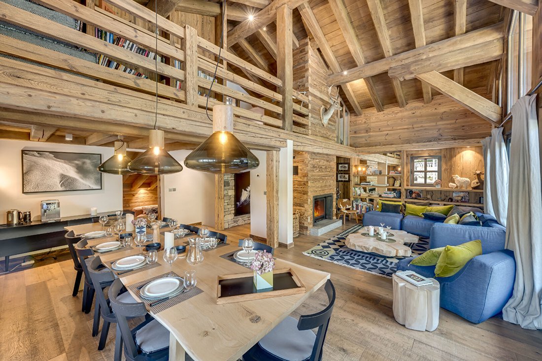Chalet in Val-d'Isere, Auvergne-Rhône-Alpes, France 1 - 17741075