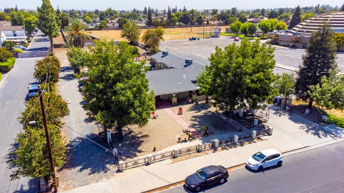 Casa a Selma, California, Stati Uniti 1 - 18751346