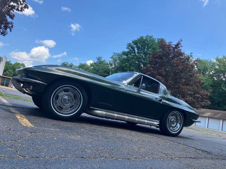 Coupe in Glendale, United States 4 - 18754432