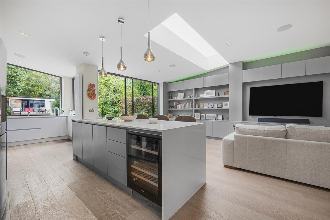 House in Childs Hill, Barnet, England 4 - 18761093