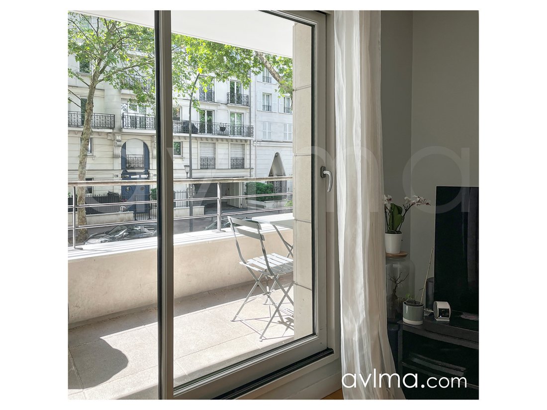 Apartment in Espaces Jeunes, Issy-les-Moulineaux, France 1 - 17865253