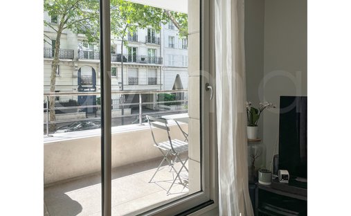 Apartment in Espaces Jeunes, Issy-les-Moulineaux, France 1
