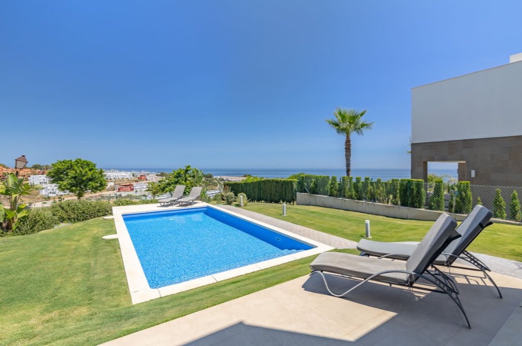 Villa in Sotogrande, San Roque, Andalusia 1 - 18754944
