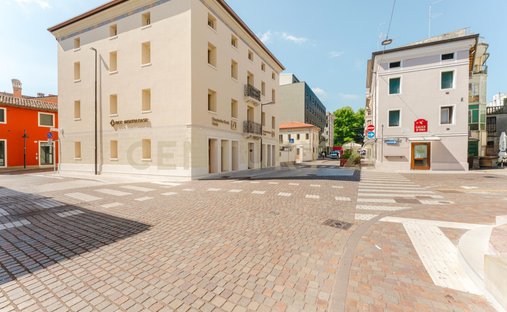 Appartamento a Centro Storico, Pordenone, Friuli-Venezia Giulia 1