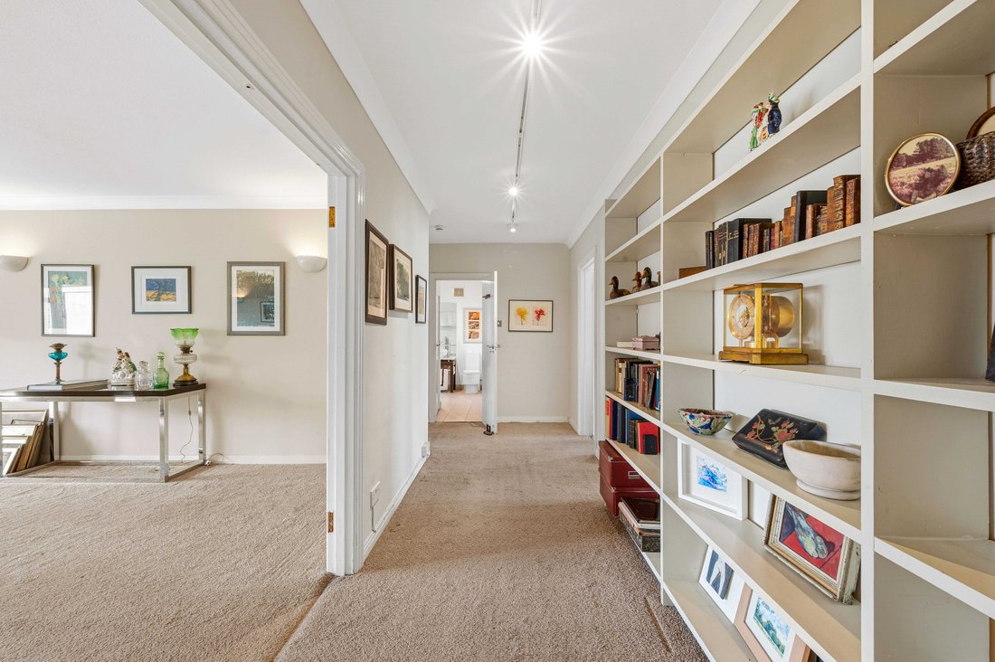 Apartment in Wimbledon, Merton, England 4 - 18761238