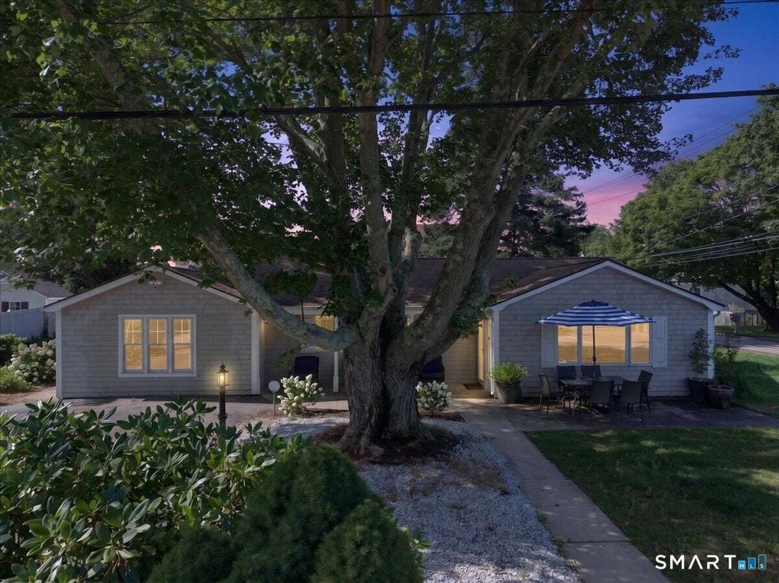 House in Groton, Connecticut, United States 4 - 18760894