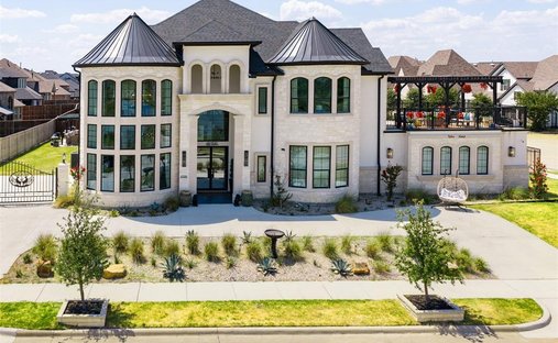 House in Arlington, Texas, United States 1