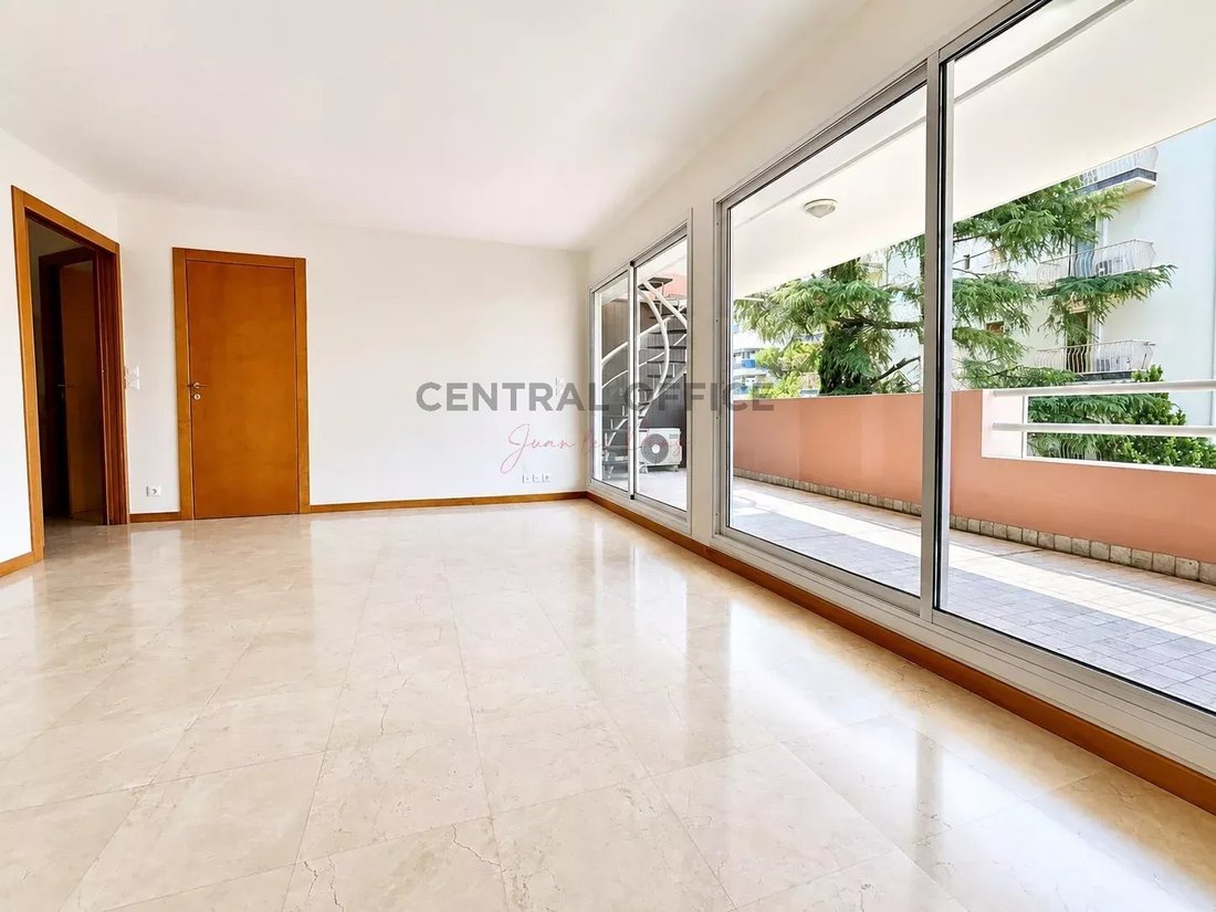 Apartamento en Ponteil, Antibes, Francia 3 - 17311243