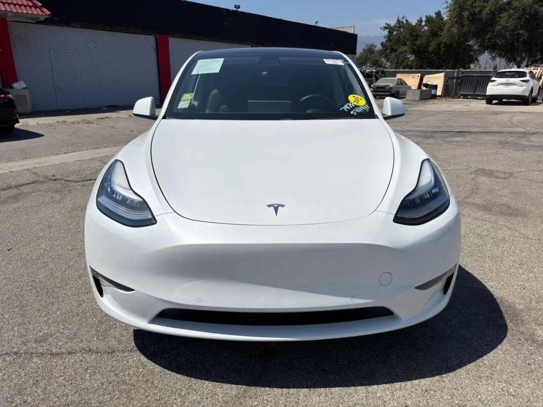 Suv in Azusa, CA, United States 3 - 18757503