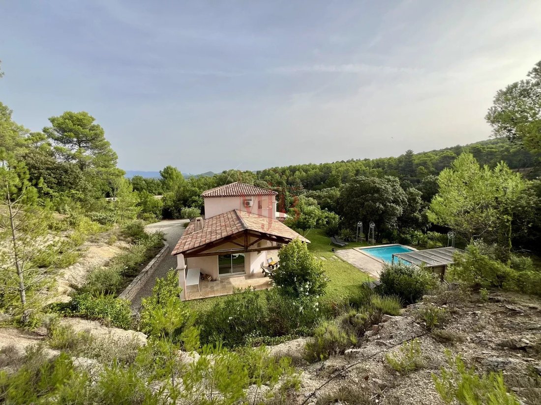 Villa a Peyrolles-en-Provence, Provenza-Alpi-Costa Azzurra, Francia 1 - 18756139
