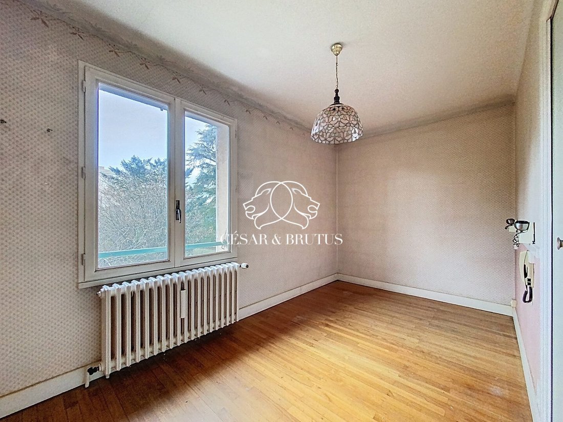 House in Sainte-Foy-lès-Lyon, Auvergne-Rhône-Alpes, France 5 - 16743314