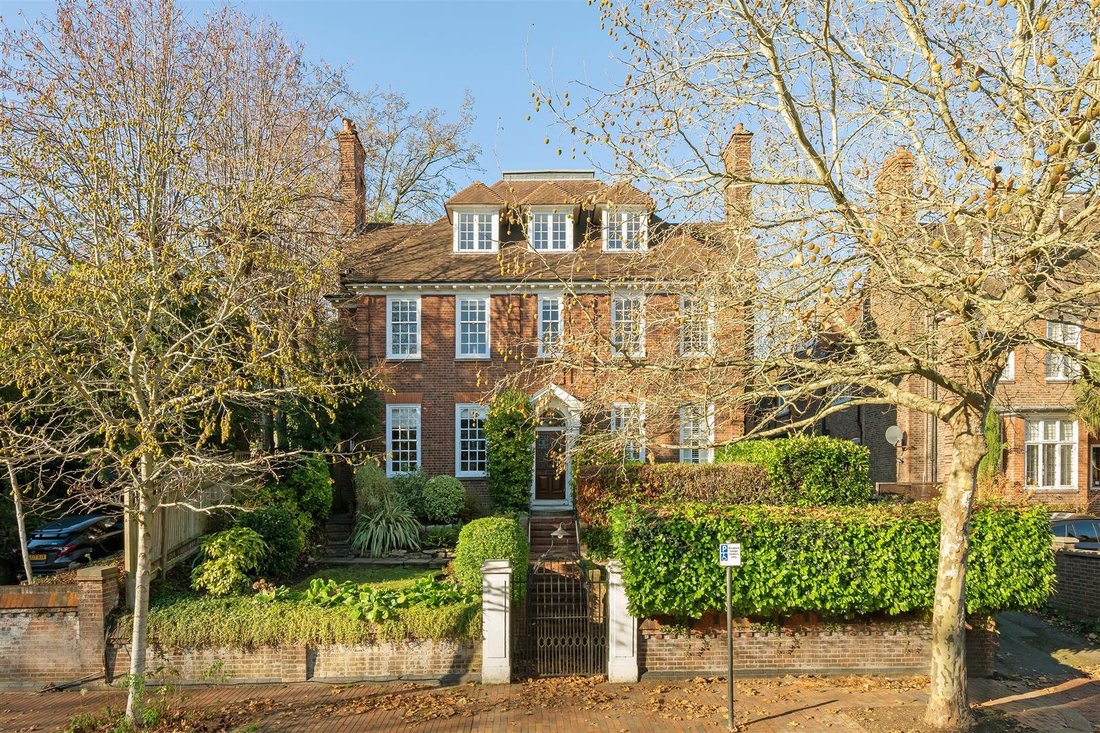 Apartment in Hamstead, Shalfleet, England 1 - 18761216
