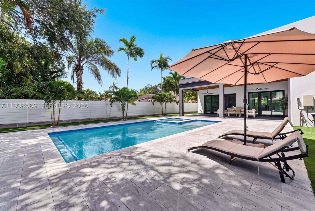 House in Miami, Florida, United States 3 - 17816078