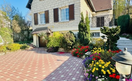 Casa en Verneuil-en-Halatte, Alta Francia, Francia 1