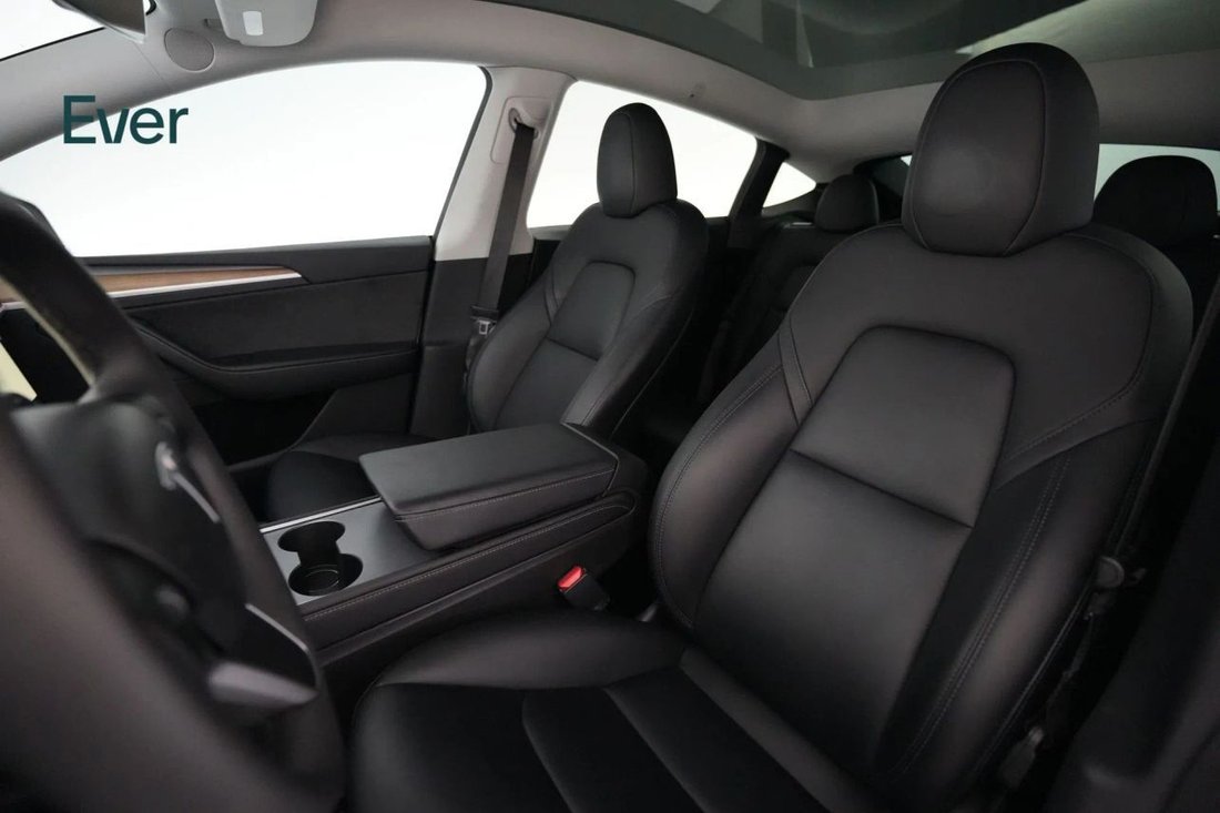 Suv in San Francisco, CA, United States 4 - 18755366