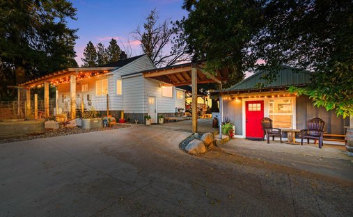 House in Newport, Washington, United States 1
