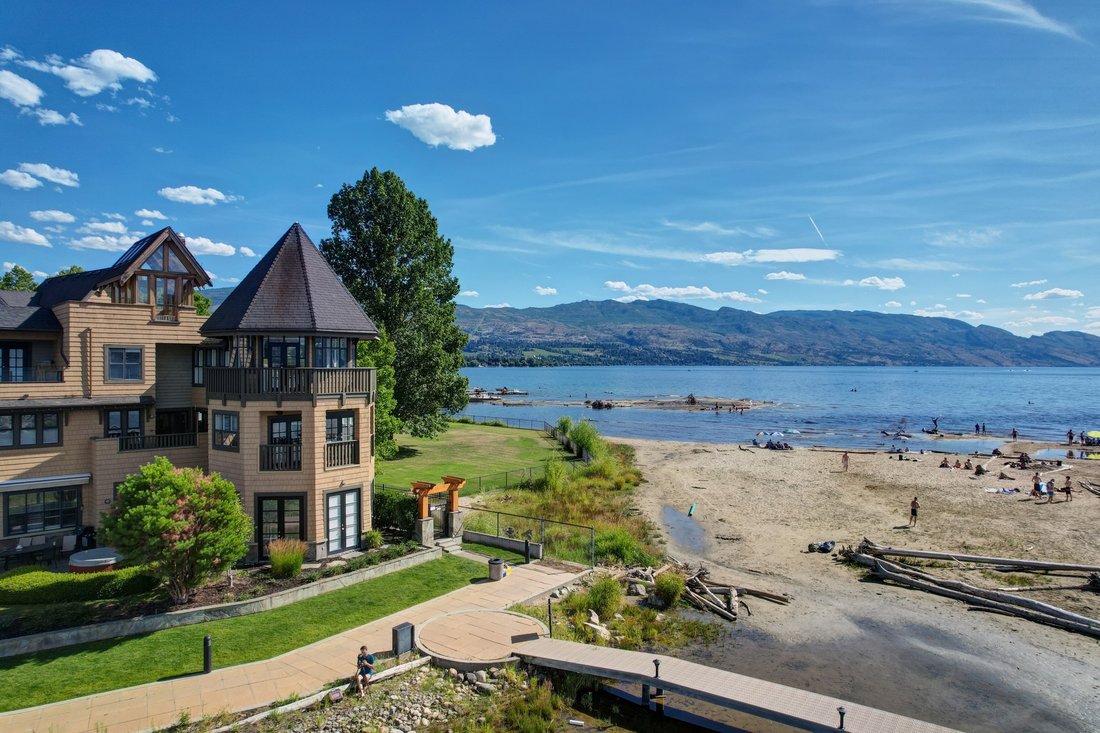 Maison à Kelowna, Colombie-Britannique, Canada 1 - 18753753