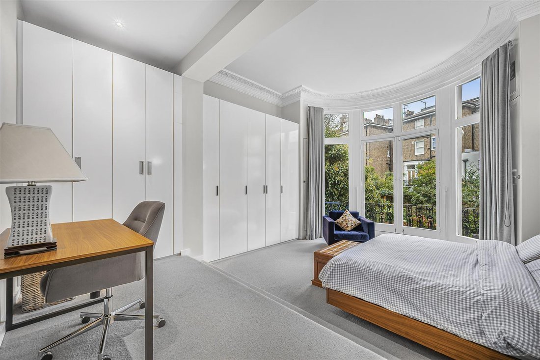 Apartment in Belsize Park, Camden, England 4 - 18761137